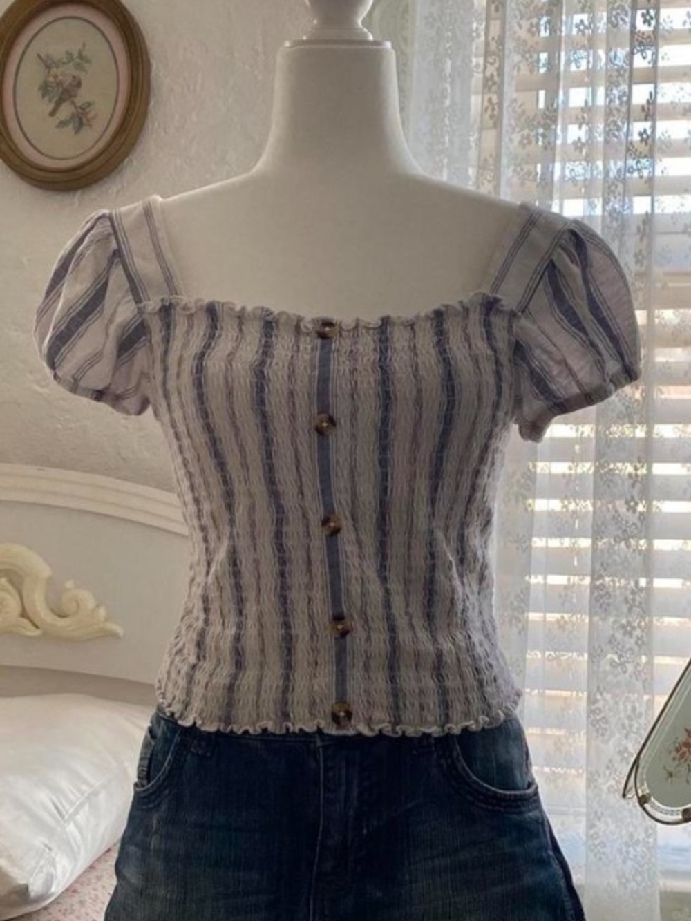 Mudd Lavender and White Striped Puff Sleeve Crop Top